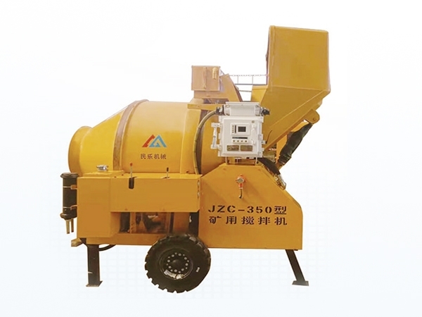 礦用濕噴臺(tái)車(chē)，礦用混凝土泵，礦用攪拌機(jī)發(fā)貨